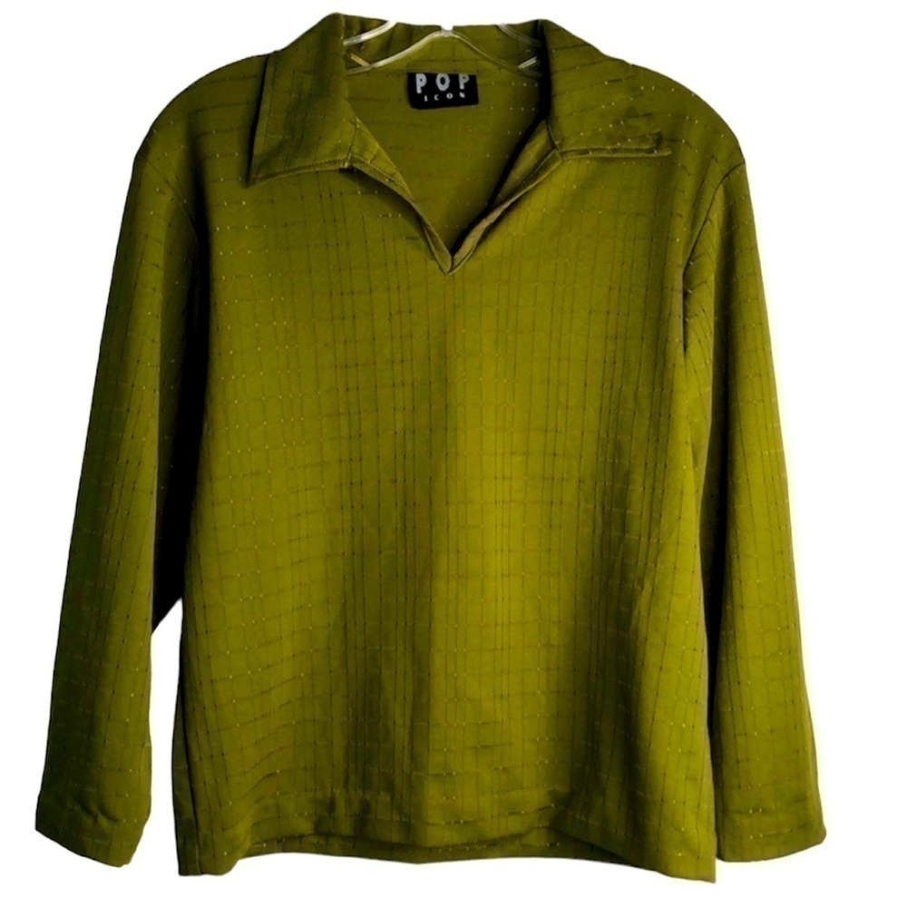 VINTAGE POP ICON RETRO COLLARED V-NECK SIZE M